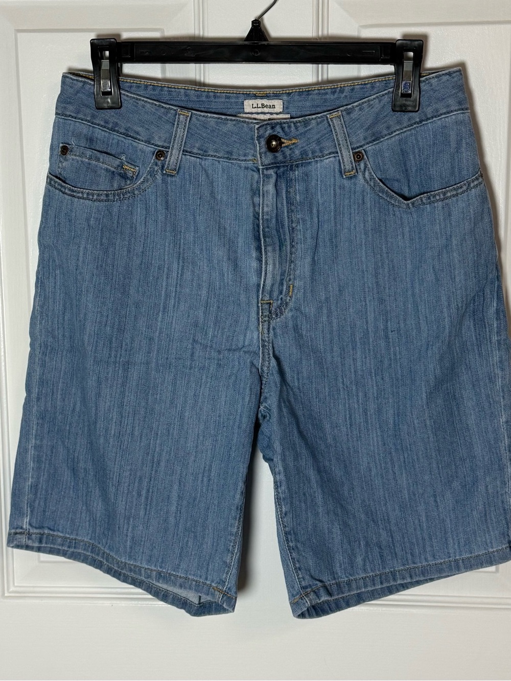 L.L. Bean Light Blue Denim Women's Bermuda Shorts Jorts
